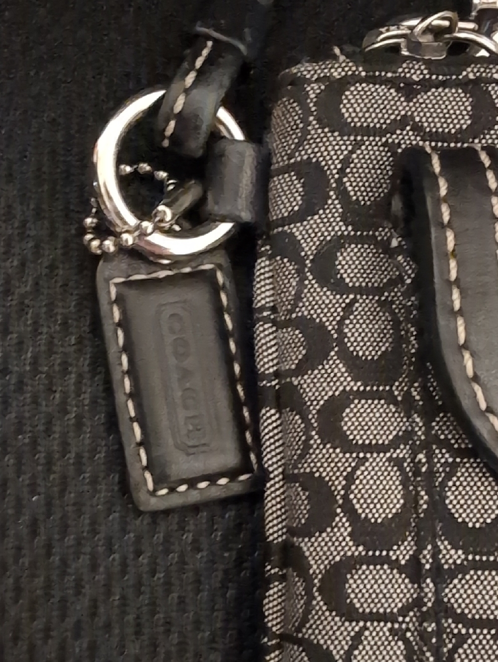 Vintage Coach Soho Wristlet - Picture 2 of 9